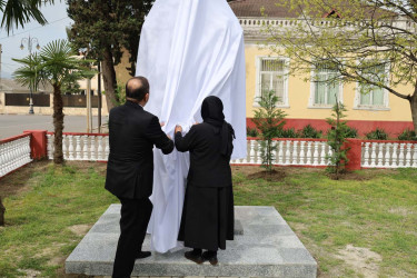 Astara rayonunda aprel döyüşlərinin  10-cu ildönümü qeyd edilmişdir.