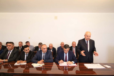 Astarada kənd təsərrüfatının inkişafına dair  Dövlət Proqramının icrası çərçivəsində görülmüş işlər və hədəflər müzakirə olunmuşdur.