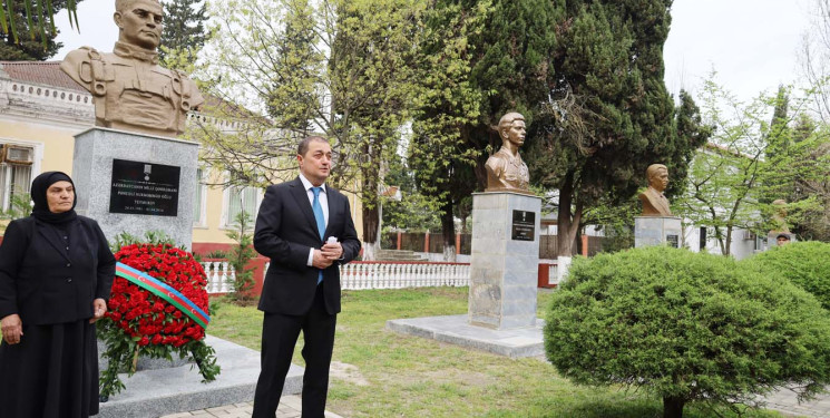 Astara rayonunda aprel döyüşlərinin  10-cu ildönümü qeyd edilmişdir.
