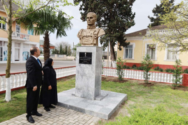Astara rayonunda aprel döyüşlərinin  10-cu ildönümü qeyd edilmişdir.